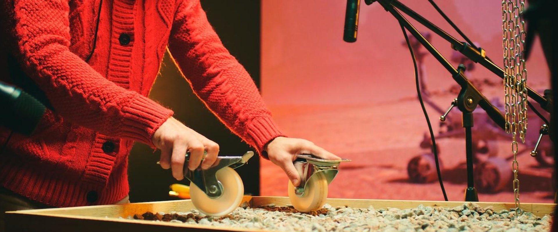 Using sound effects to create an immersive experience