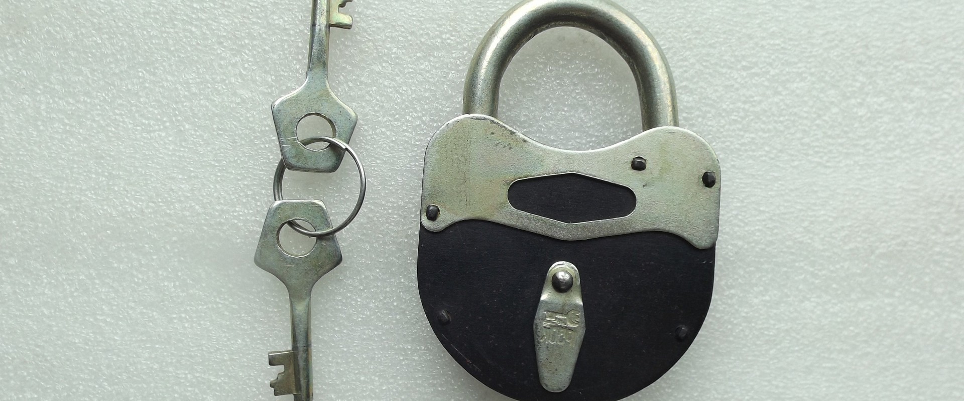 Exploring the World of Locks, Keys, and Padlocks